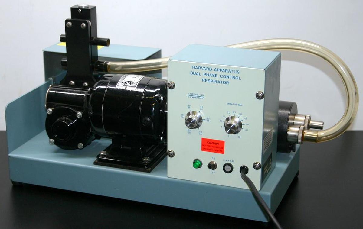 Used HARVARD DUAL PHASE RESPIRATOR, MODEL 55-0715, 613