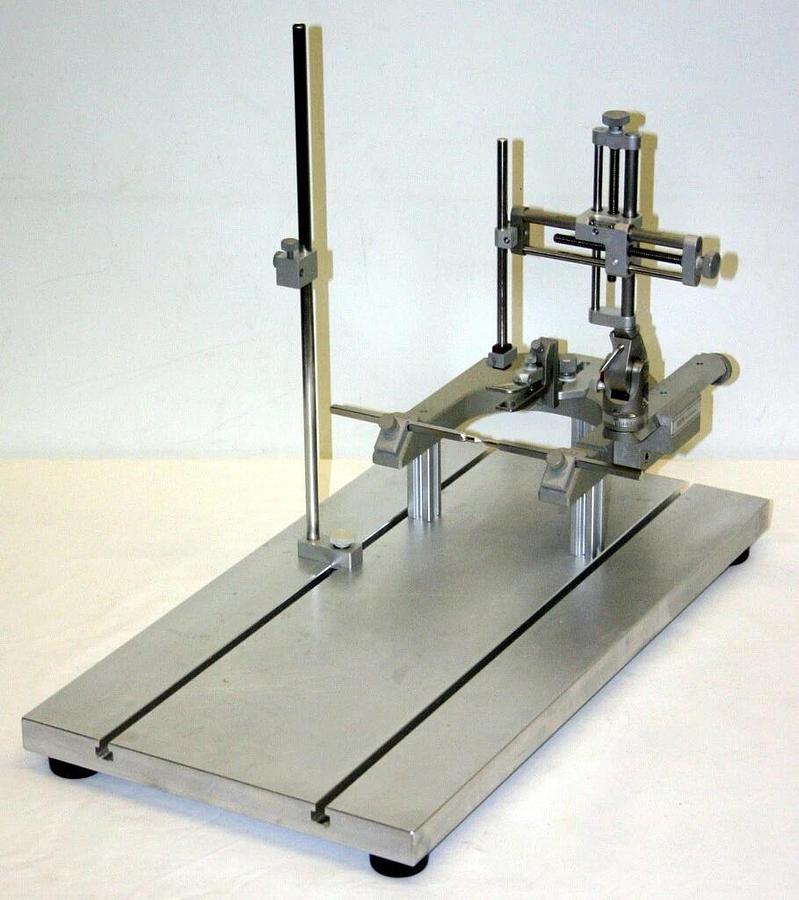 KOPF SMALL ANIMAL STEREOTAXIC INSTRUMENT, MODEL 900 WITH GUINEA PIG ADAPTOR