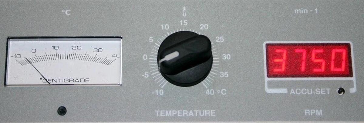 Used BECKMAN COULTER CENTRIFUGE, MODEL ALLEGRA 6KR WITH GH-3.8 ROTOR AND BUCKETS