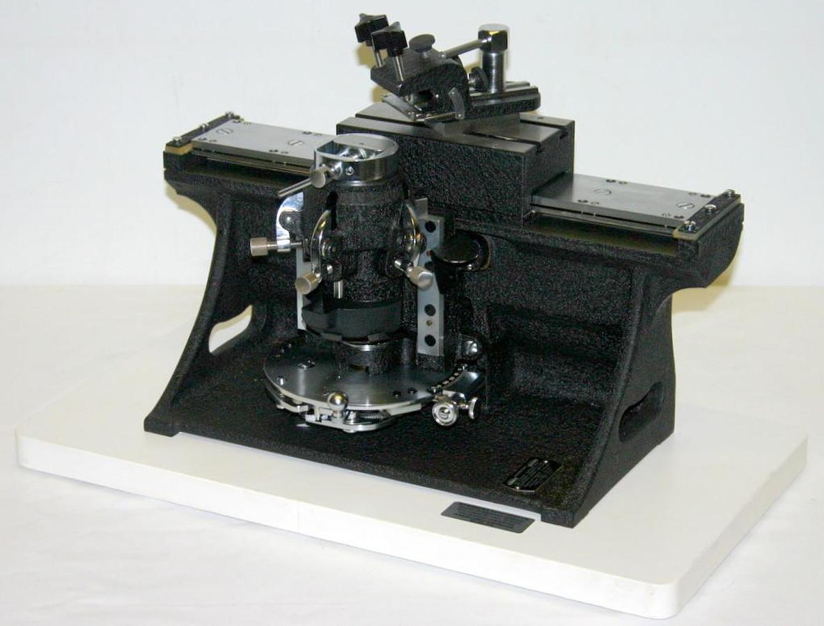 Refurbished AMERICAN OPTICAL SLIDING MICROTOME 860