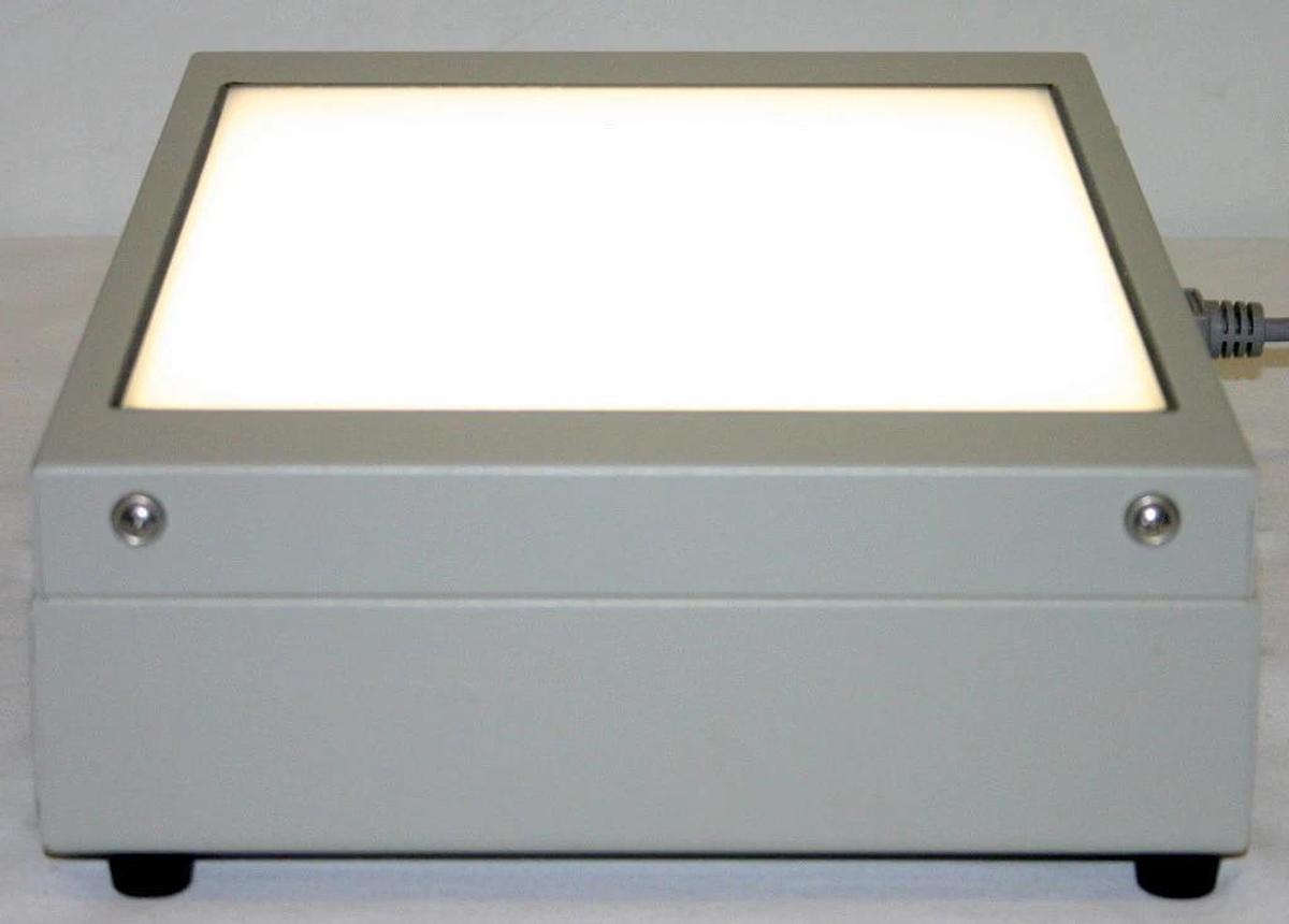 Used VWR WHITE LIGHT TRANSILLUMINATOR, MODEL TW
