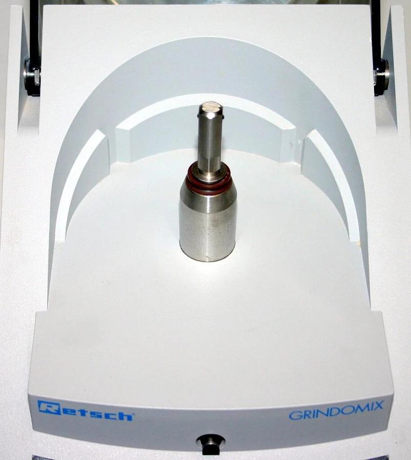 Used RETSCH GRINDOMIX HIGH-SPEED KNIFE BLENDER MILL, MODEL GM200