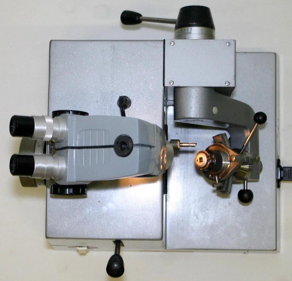Used REICHERT JUNG ULTRAMICROTOME SPECIMEN TRIMMER, MODEL TM 60, TYPE 709901