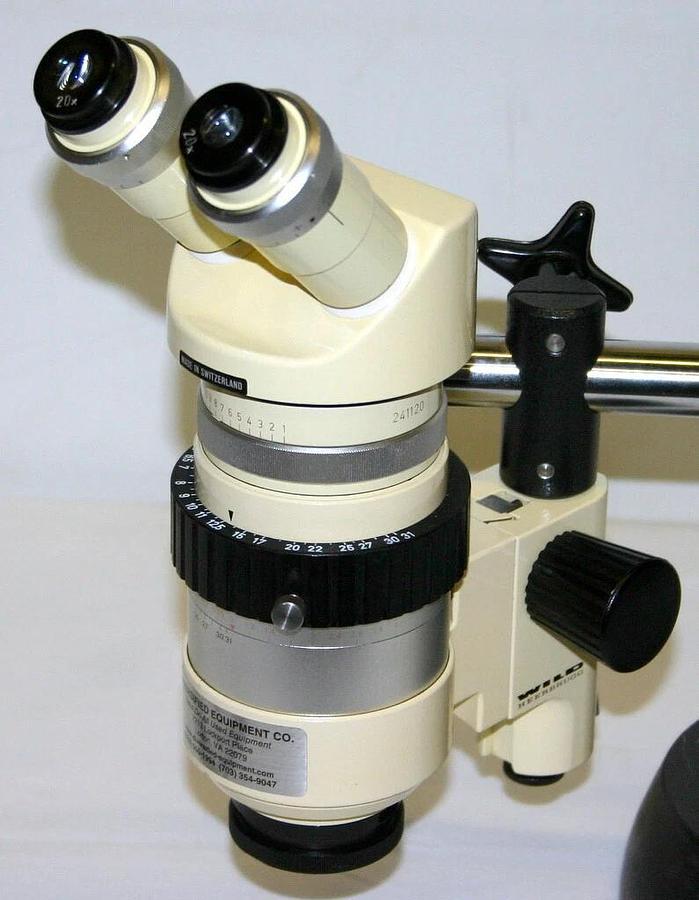 Used WILD HEERBRUGG STEREO MICROSCOPE, MODEL M7A W/ ADJUSTABLE IRIS, STAND & LIGHT