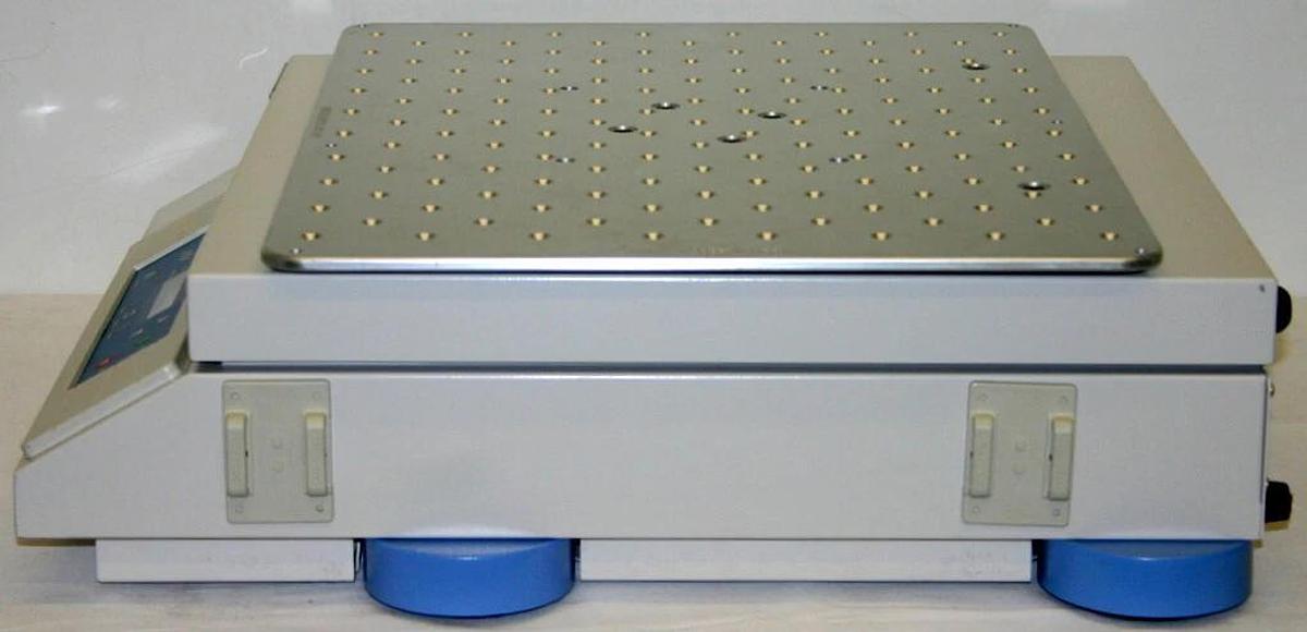 Used THERMO SCIENTIFIC MAXQ 416 HP CO2 RESISTANT DIGITAL SHAKER, MODEL SHKE416HP