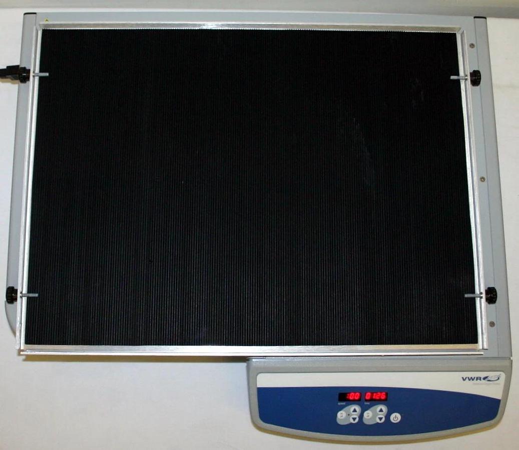 VWR ADVANCED 5000 ORBITAL SHAKER, 24"W x 18"D TRAY