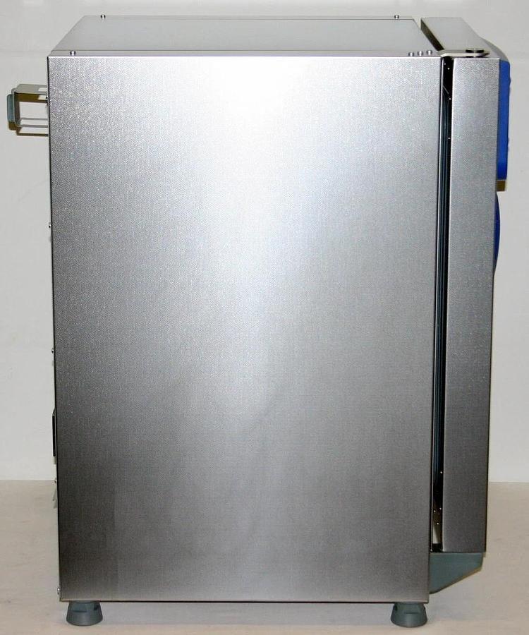 THERMO FISHER SCIENTIFIC ISOTEMP 60L HEATING AND DRYING OVEN, MODEL 151030503