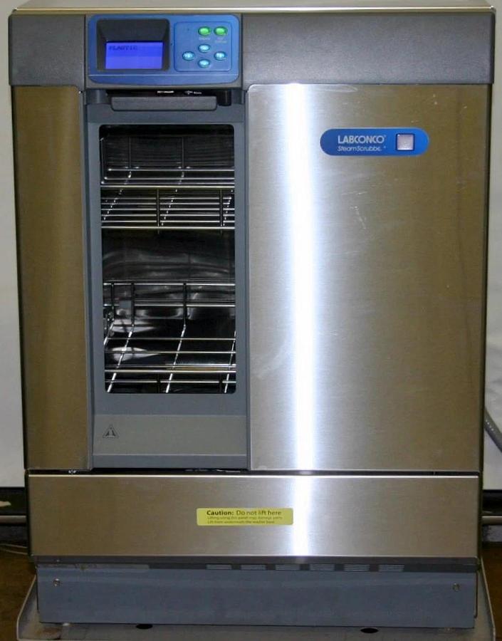 Used LABCONCO FREESTANDING STEAMSCRUBBER GLASSWARE WASHER, MODEL 4400431, 208/230V