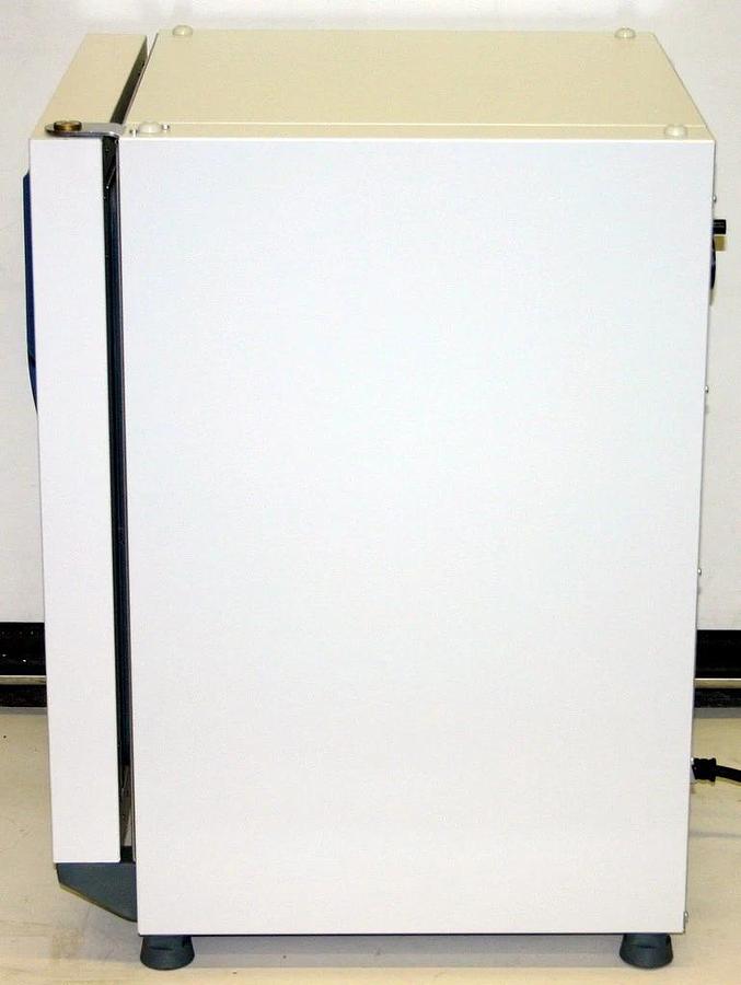 THERMO SCIENTIFIC HERATHERM INCUBATOR, MODEL IGS60, ORDER CODE 51028063