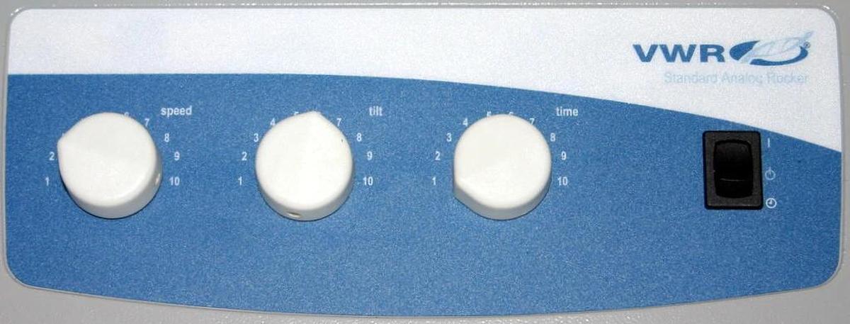 VWR ANALOG ROCKING PLATFORM SHAKER, MODEL 10127-872