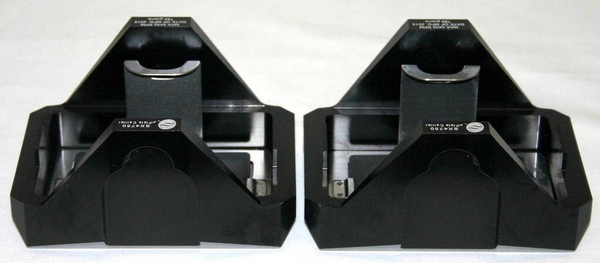 BECKMAN COULTER MICROPLATE CARRIER MODEL 392806 FOR SX4750 & SX4750A ROTOR, PAIR