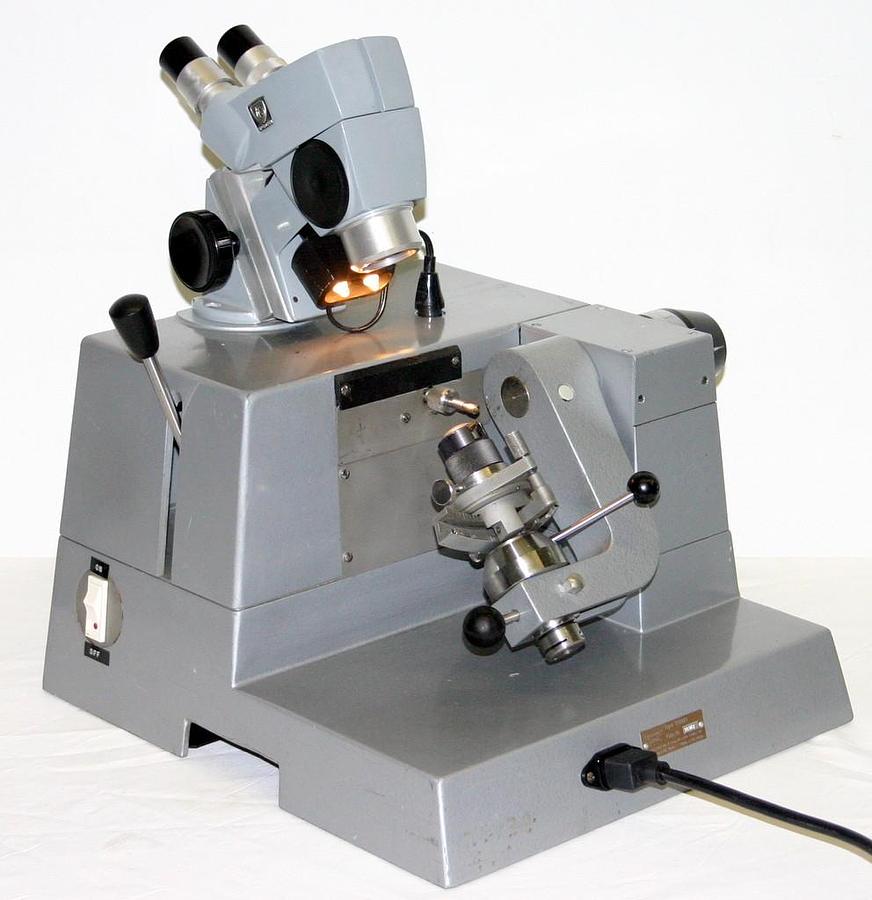 Used REICHERT JUNG ULTRAMICROTOME SPECIMEN TRIMMER, MODEL TM 60, TYPE 709901