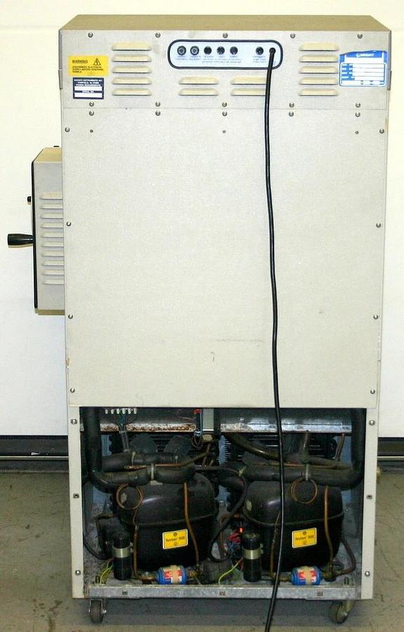 Used BRIGHT HACKER CRYOSTATS, MODEL OTF