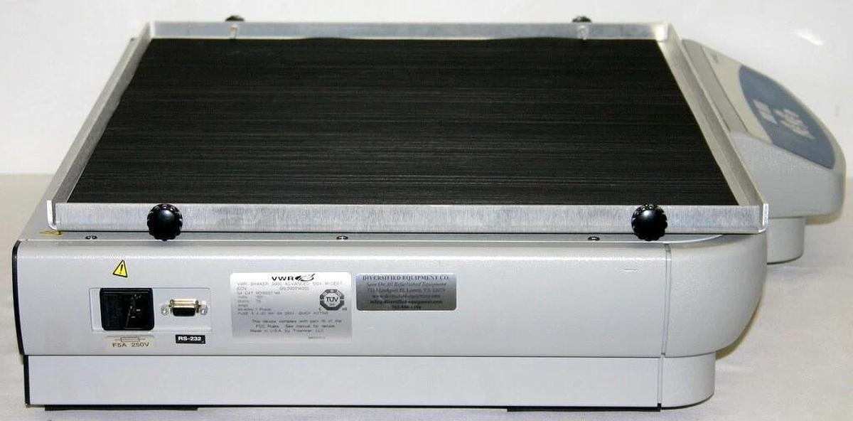 VWR ADVANCED 5000 ORBITAL SHAKER, 24"W x 18"D TRAY