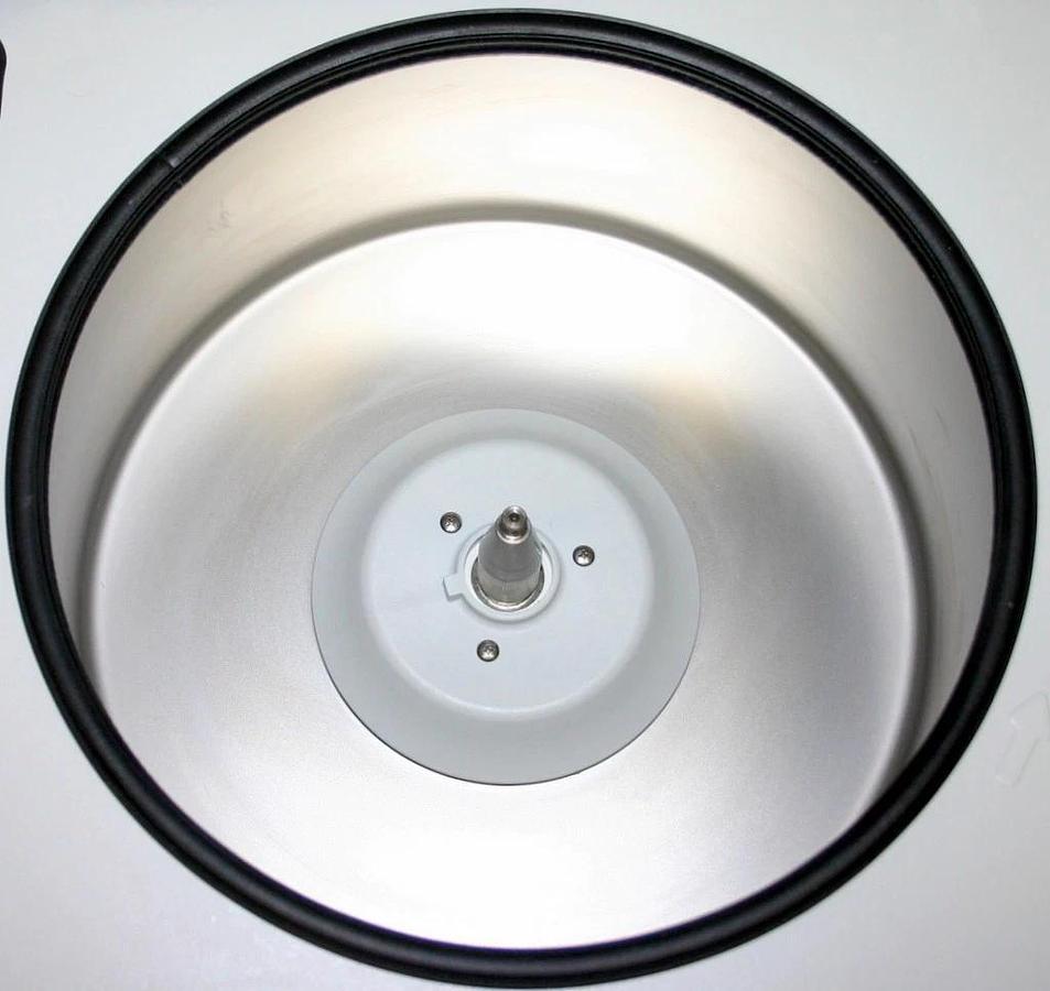 EPPENDORF CENTRIFUGE, MODEL 5804 WITH F-34-6-38 ROTOR