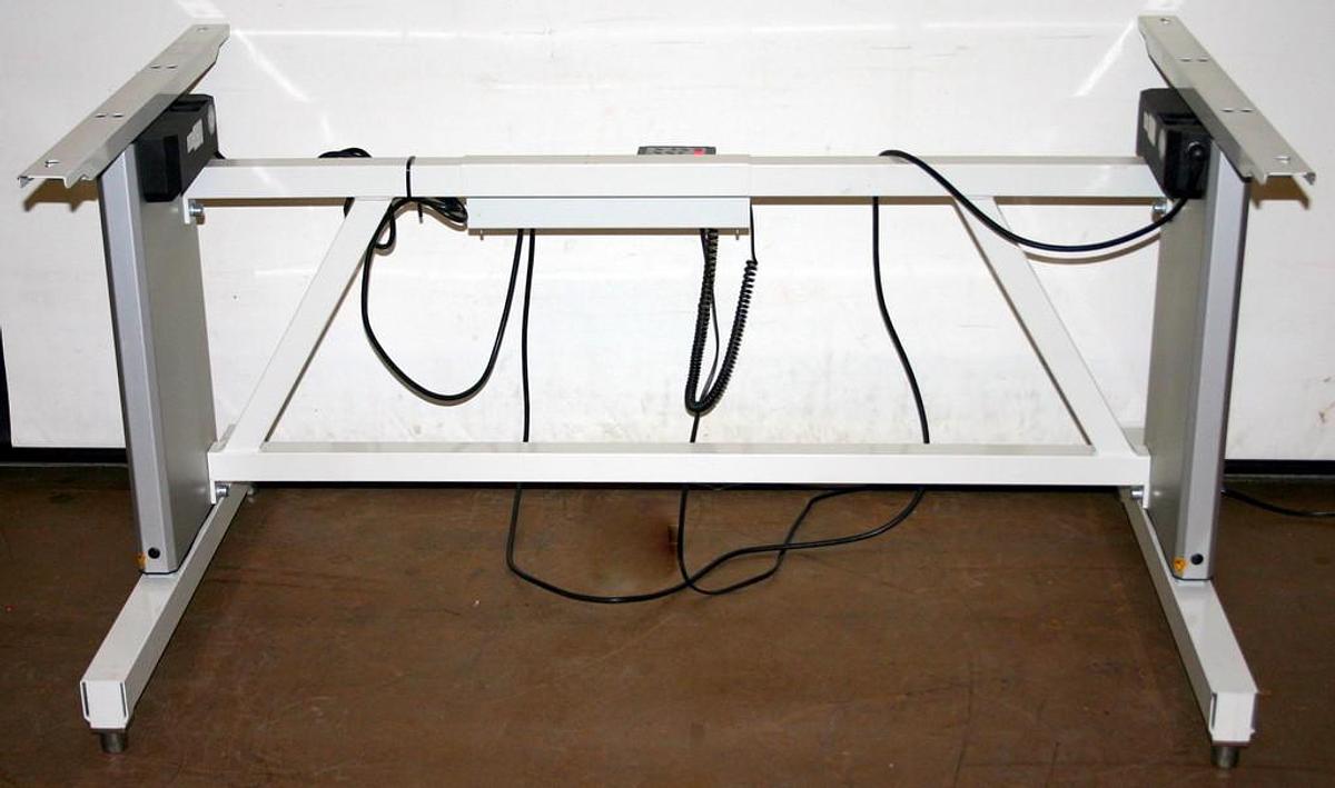 Used THERMO SCIENTIFIC 4 FT. BIOLOGICAL SAFETY CABINET ELECTRIC STAND, MODEL 50119126
