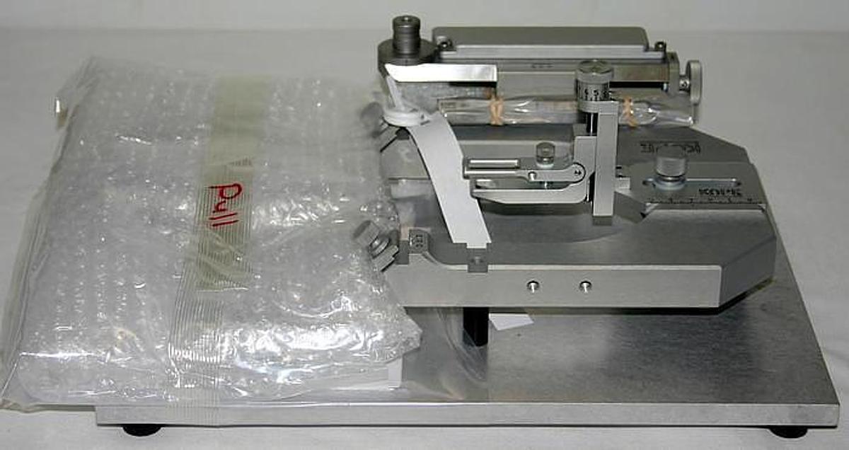 Refurbished KOPF DKI SMALL ANIMAL DIGITAL STEREOTAXIC INSTRUMENT Test, Lab, Medical equipment 940, WITH 923-B