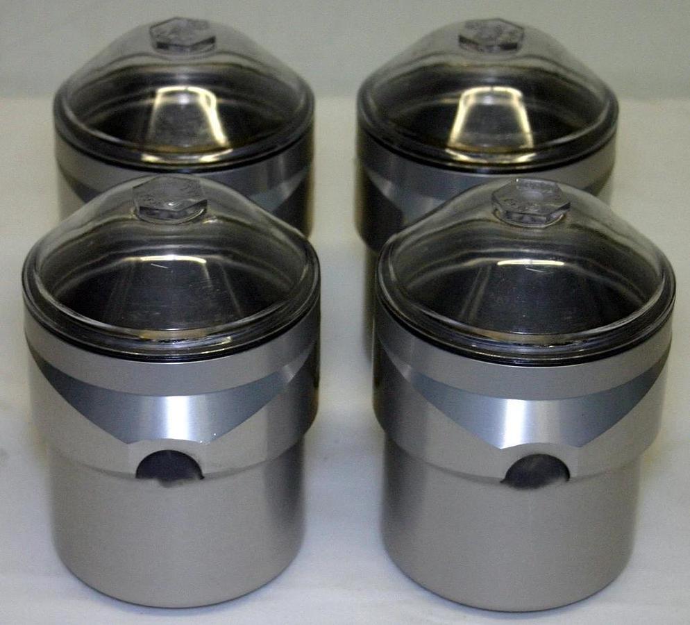 IEC BUCKETS, 750mL, MODEL 372S WITH LIDS, (QTY. 4)