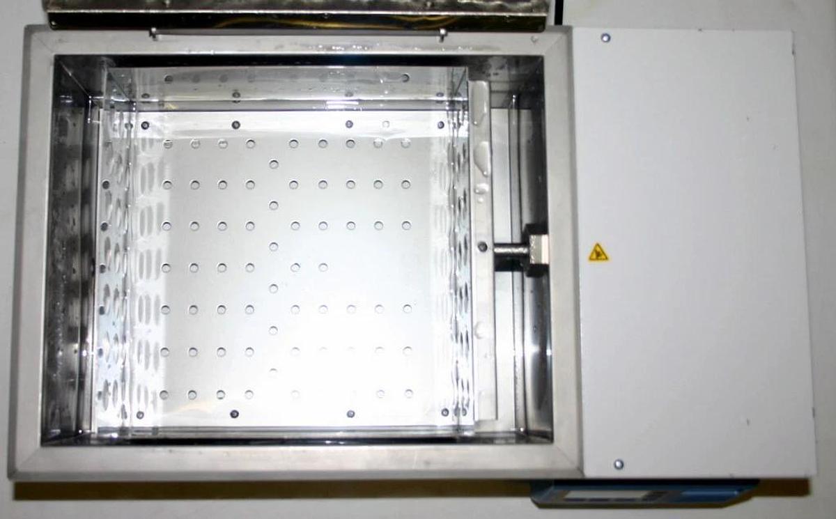 Used THERMO SCIENTIFIC PRECISION 15L SHAKING WATER BATH, MODEL SWB 15S