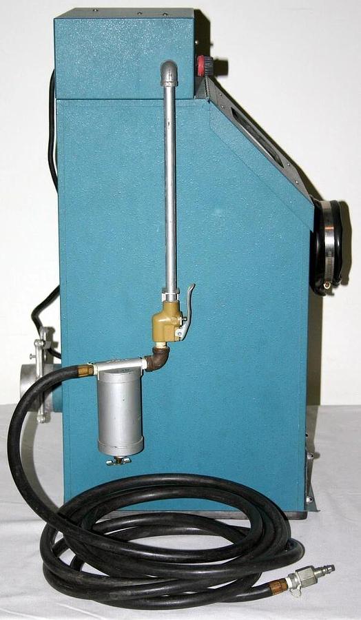 Used HOWMEDICA SHELL & SANDBLASTER, MODEL 4781