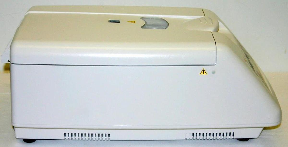 THERMO SCIENTIFIC SHANDON CYTOCENTRIFUGE, MODEL CYTOSPIN 4 WITH ROTOR & 6 CLIPS