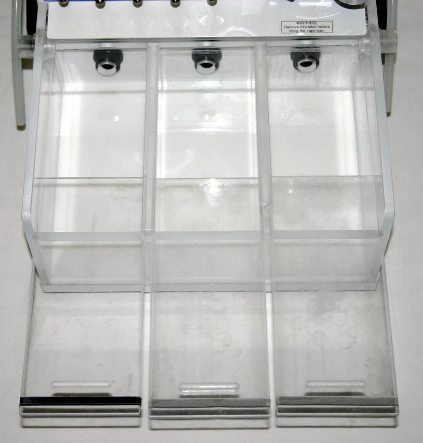 Used VETEQUIP ANESTHESIA SYSTEM, MODEL COMPAC 5 WITH ISOFLURANE VAPORIZER