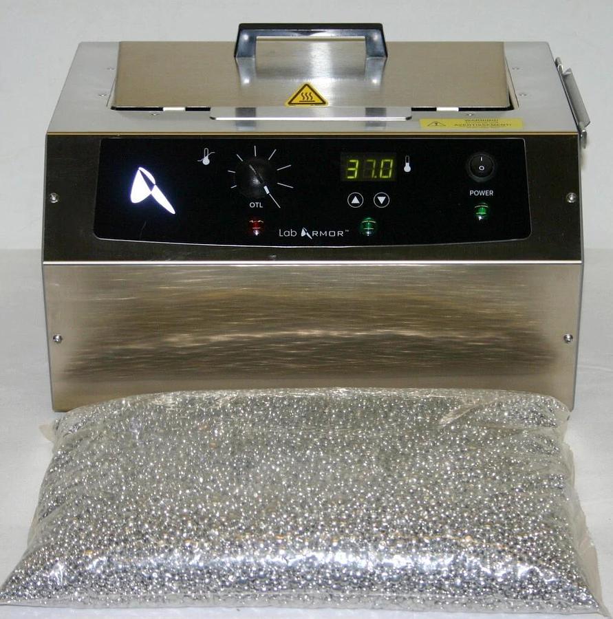 Used LAB ARMOR BEAD BATH, 6 LITER, MODEL 74300-706 WITH 5 LITERS OF BATH BEADS