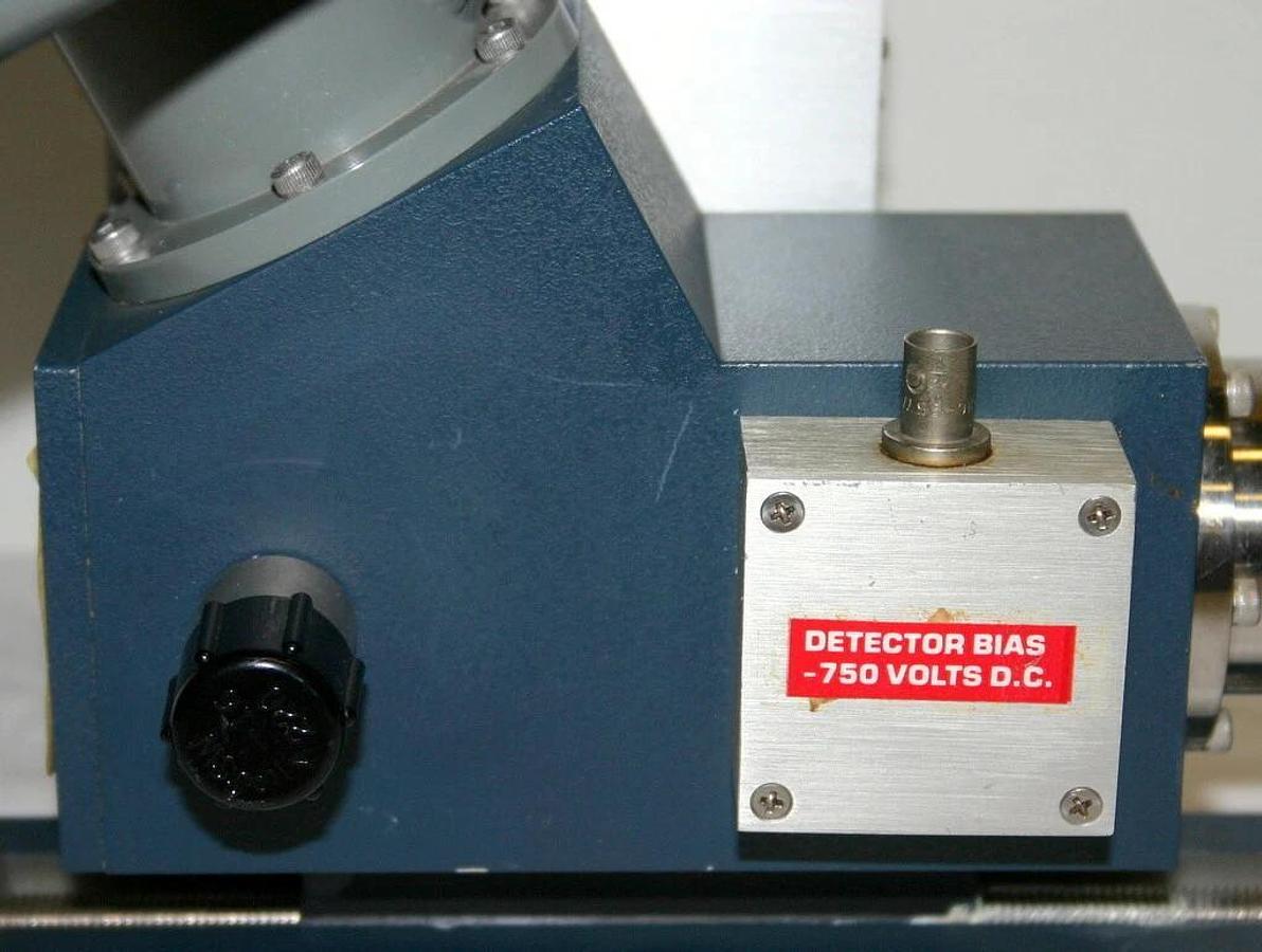 Used EDAX DETECTING UNIT, MODEL JSM 35-149-10 WITH AMPLIFIER, MODEL 183A