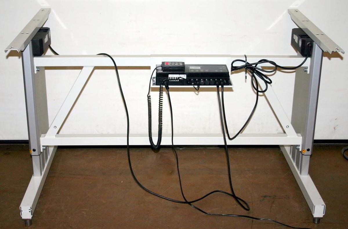 Used THERMO SCIENTIFIC 4 FT. BIOLOGICAL SAFETY CABINET ELECTRIC STAND, MODEL 50119126