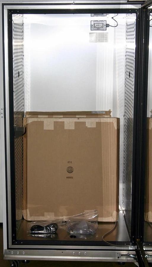 THERMO SCIENTIFIC FORMA REACH-IN CO2 INCUBATOR, MODEL 3950 29 CUBIC FT. CAPACITY