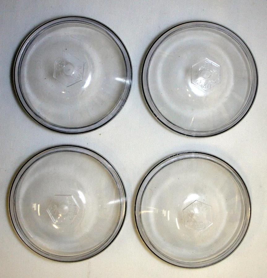 IEC BUCKETS, 750mL, MODEL 372S WITH LIDS, (QTY. 4)