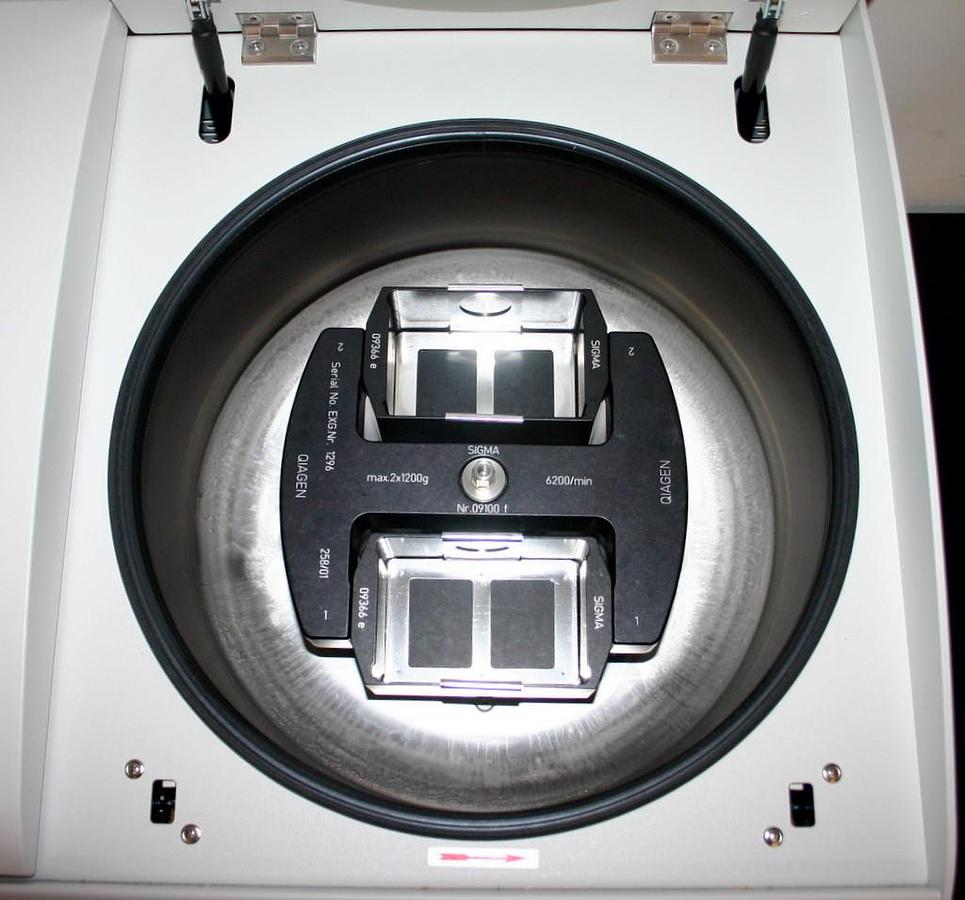 2025 SIGMA QIAGEN REFRIGERATED CENTRIFUGE, MODEL 4-16KS
