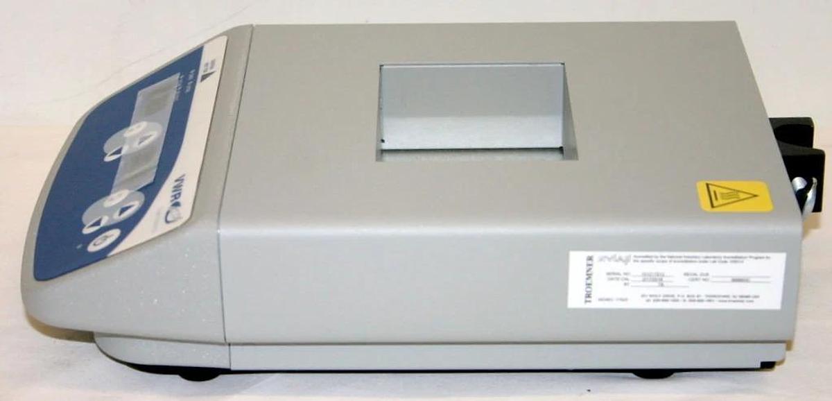 Used VWR DIGITAL SINGLE DRY BLOCK HEATER, MODEL 10027-210 + CAL CERTIFICATE AND PROBE