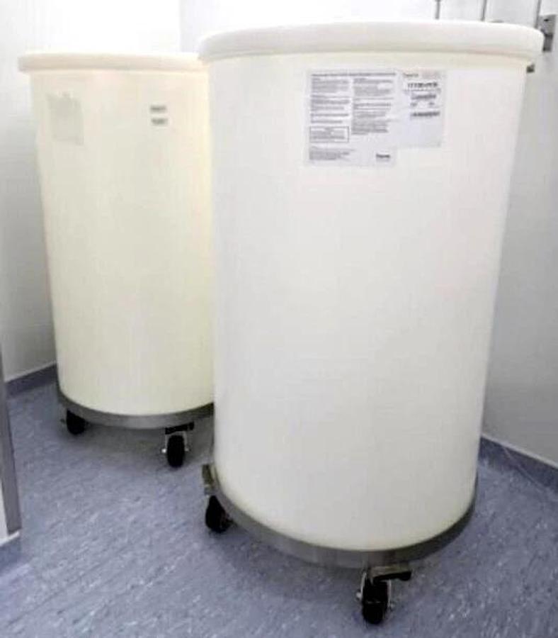 Used THERMO NALGENE HEAVY DUTY CYLINDRICAL LLDPE TANK WITH COVER, MODEL 11100-0150