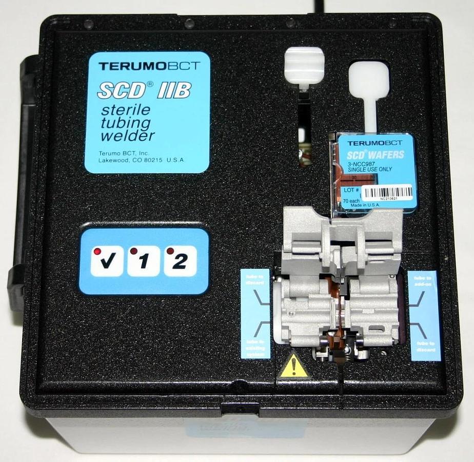 TERUMO BCT STERILE TUBING WELDER, MODEL SCD IIB, MANUFACTURE DATE: 2021