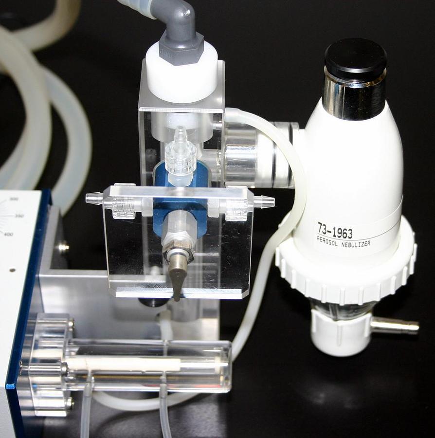 Used HSE HUGO SACHS ELEKTRONIK MOUSE VENTILATOR MINIVENT, MODEL 845 WITH NEBULIZER