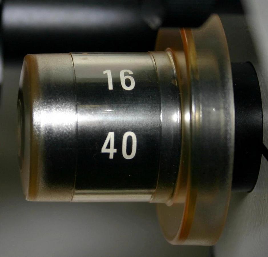 LEICA TABLETOP STEREO MICROSCOPE, MODEL M651 WITH CAMERA