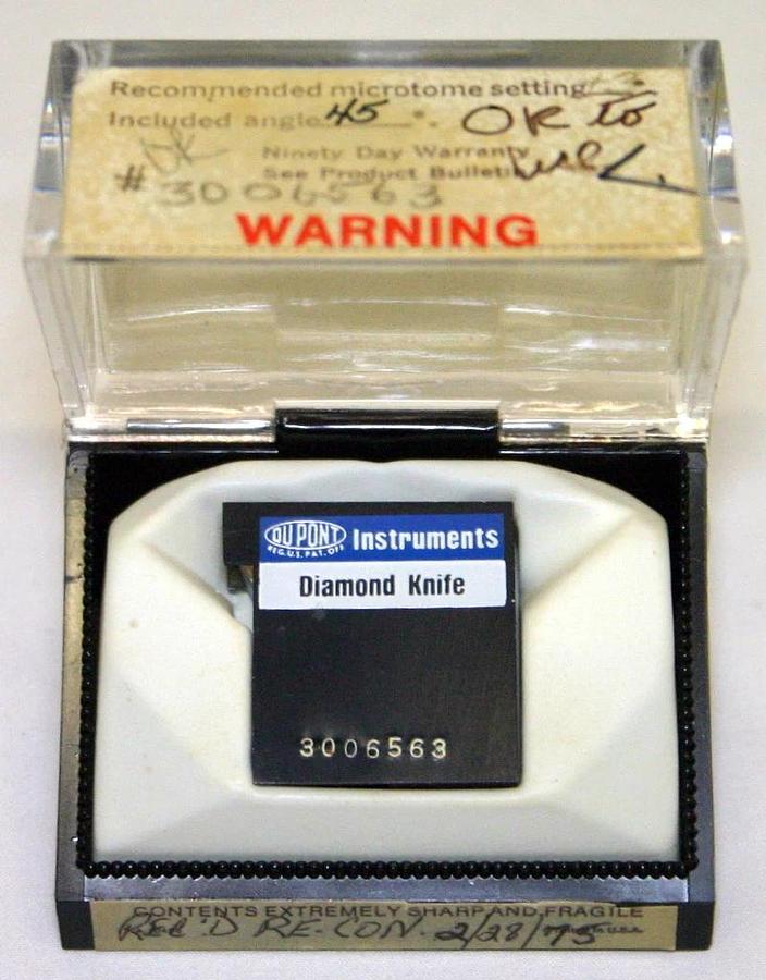 Used DUPONT DIAMOND KNIFE FOR ULTRAMICROTOMY 45 DEGREE INCLUDED ANGLE TYPE SU STYLE N