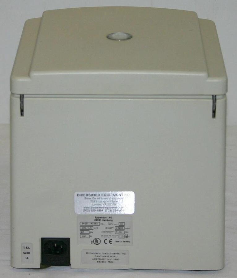 Used EPPENDORF MICROCENTRIFUGE, CENTRIFUGE, MODEL 5415D, W/ F45-24-11 ROTOR AND LID