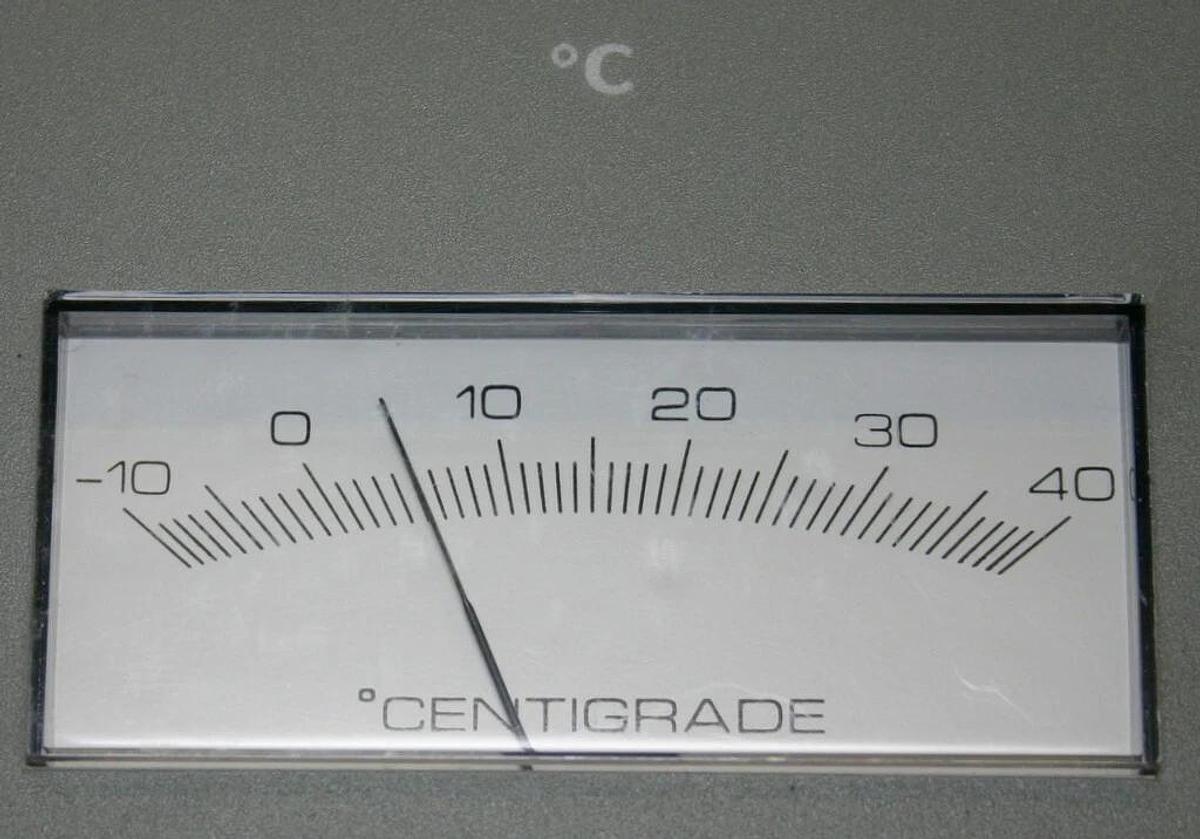 Used BECKMAN COULTER CENTRIFUGE, MODEL ALLEGRA 6KR WITH GH-3.8 ROTOR AND BUCKETS