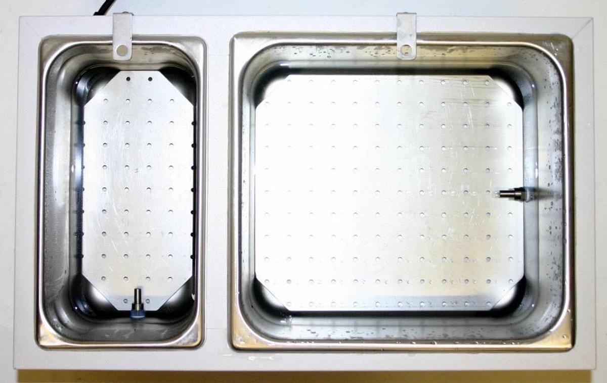 Used LAB-LINE DIGITAL DUAL RESERVOIR WATER BATH, MODEL 18802, 6.7 & 14.6 LITER CAP.