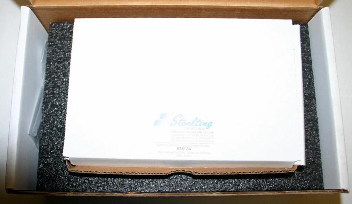 Used STOELTING RODENT WARMER WITH HEATING PAD, MODEL 53800R, NEW IN THE BOX