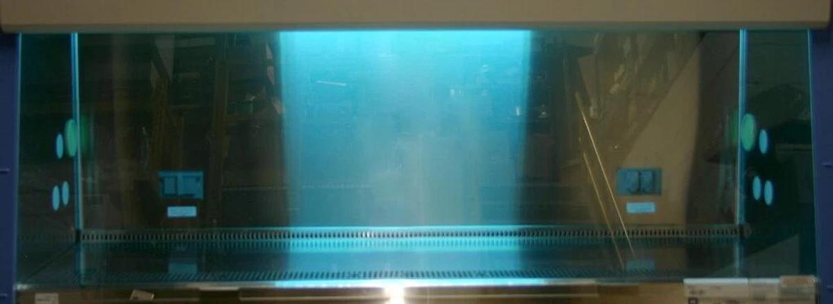 Used THERMO SCIENTIFIC 1377 CLASS II, A2, 6' BIOLOGICAL SAFETY CABINET, 1300 SERIES