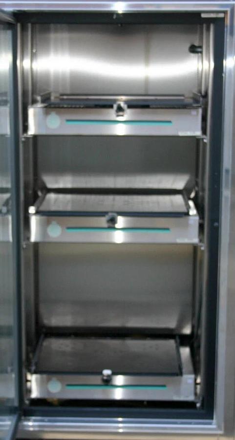 Used NEW BRUNSWICK SCIENTIFIC MULTI-TIER ENVIRONMENTAL SHAKER, MODEL INNOVA 4900