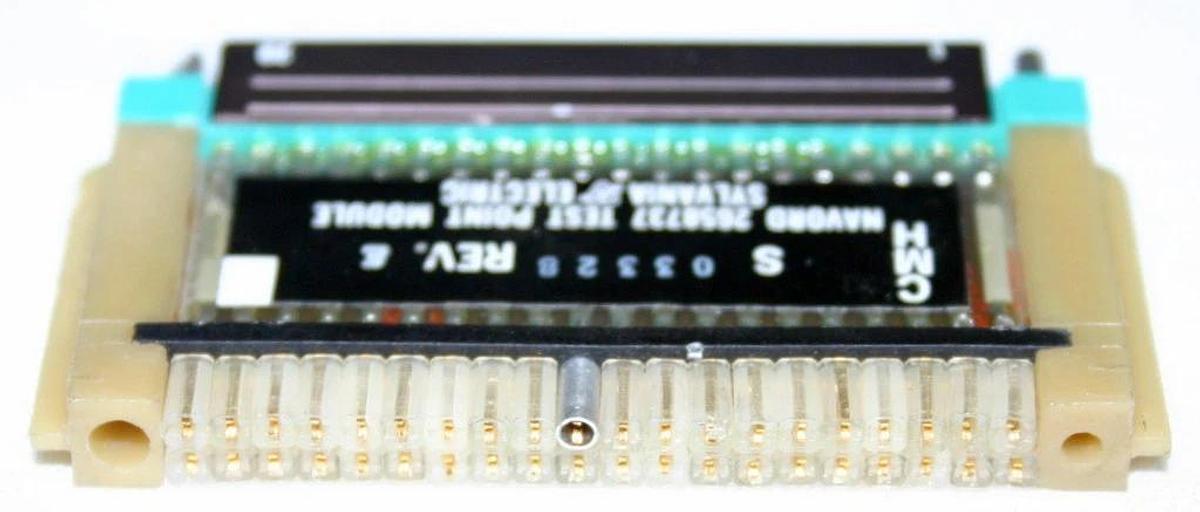 Used SYLVANIA ELECTRIC NAVORD 2658737, 40 PIN TEST POINT MODULE
