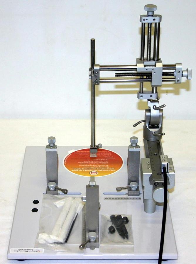 STOELTING 51500D NEW DIGITAL RAT & MOUSE STEREOTAXIC BASE WITH STANDARD MANIPULATOR ARM