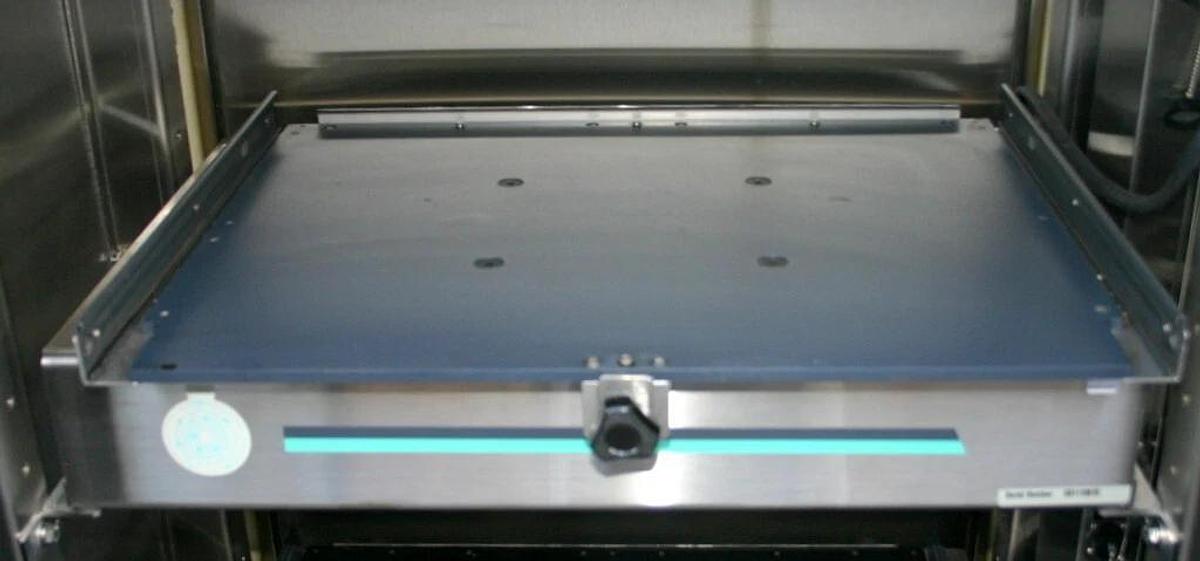 Used NEW BRUNSWICK SCIENTIFIC MULTI-TIER ENVIRONMENTAL SHAKER, MODEL INNOVA 4900