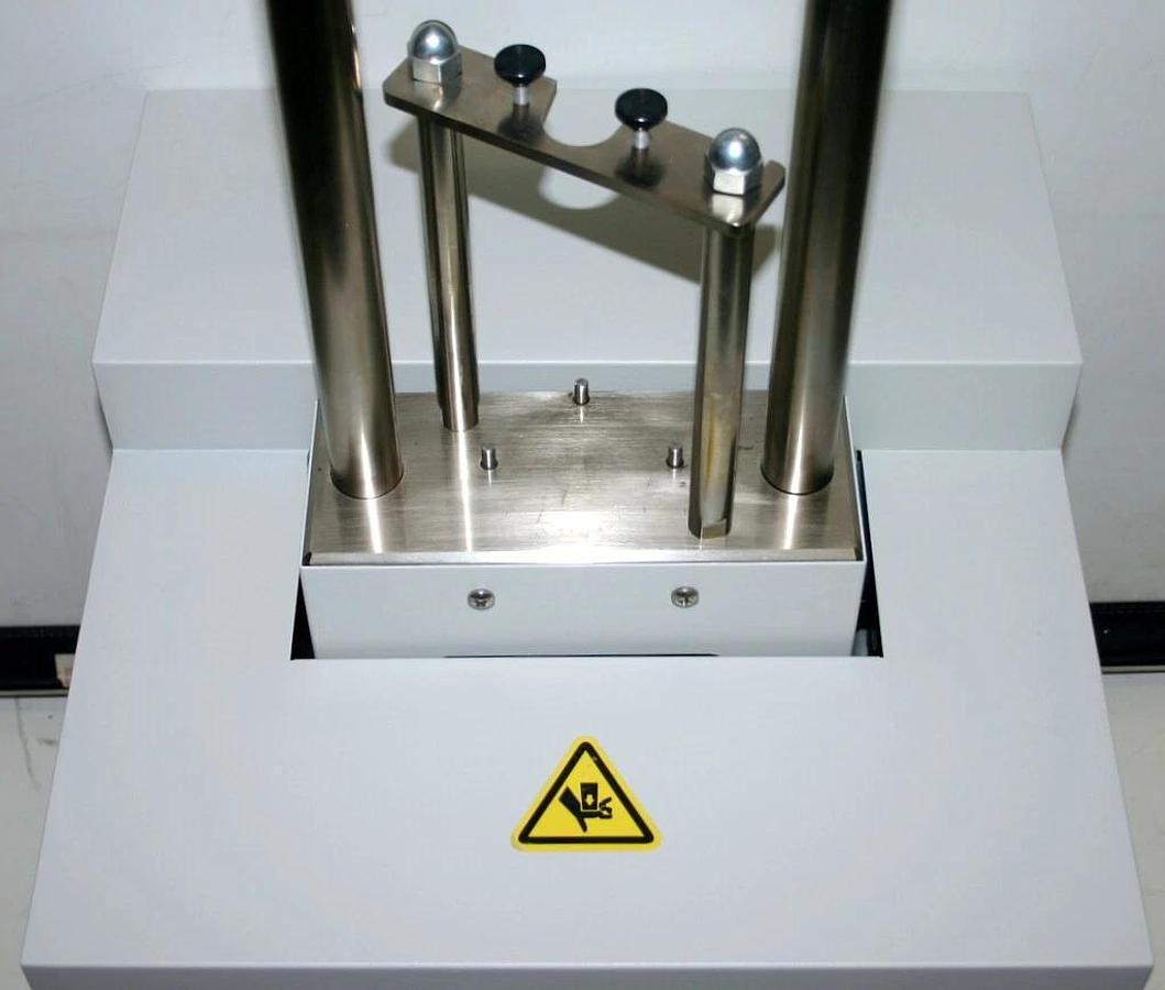 THERMO ELECTRON AMINCO FRENCH PRESSURE CELL PRESS, MODEL FA-078A