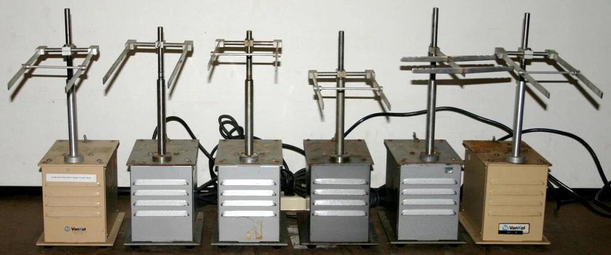 Used VANDERKAMP VANKEL TABLET DISINTEGRATION TESTER, MODEL 10-911-71, 71B SERIES