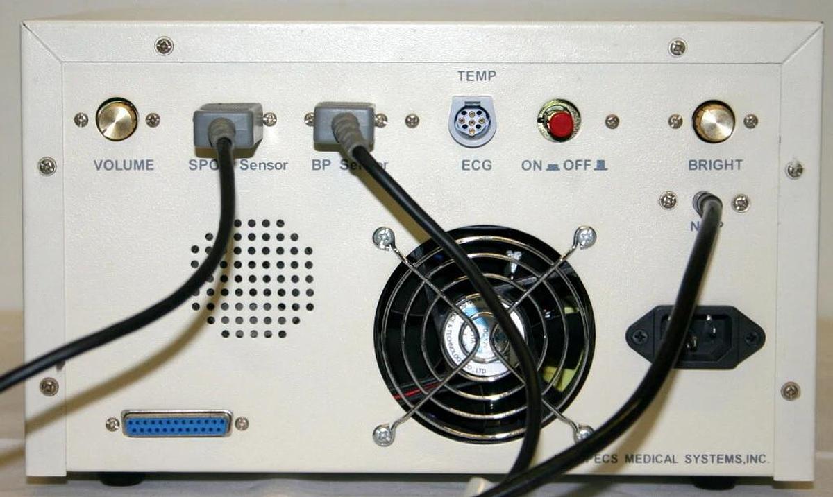 Used VETSPECS MEDICAL SYSTEMS, INC. VETERINARY VITAL SIGNS MONITOR, MODEL 9062V